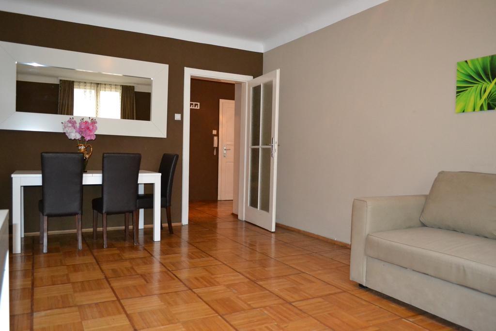 Goldfisch Apartment Hoher Markt Wina Bagian luar foto