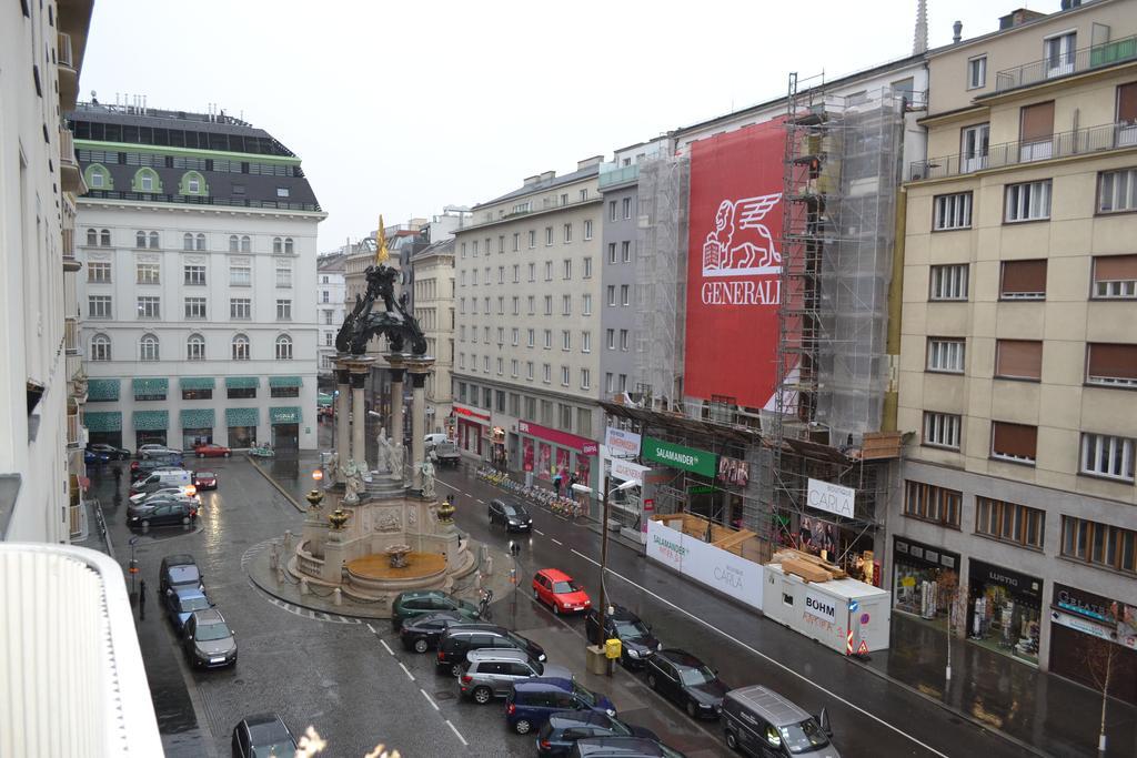 Goldfisch Apartment Hoher Markt Wina Bagian luar foto