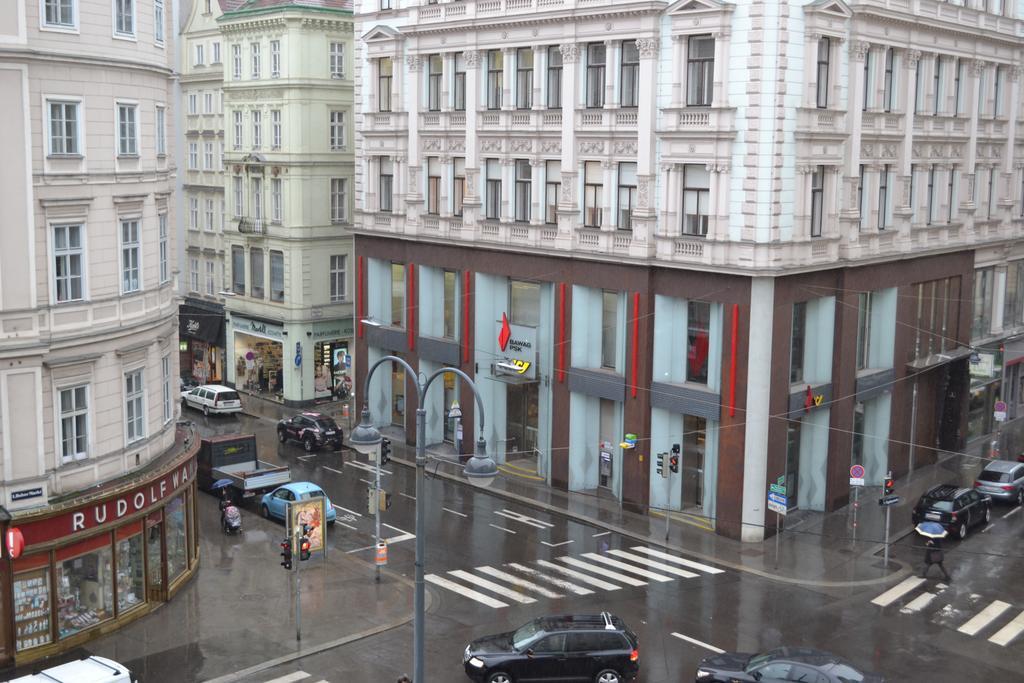Goldfisch Apartment Hoher Markt Wina Ruang foto