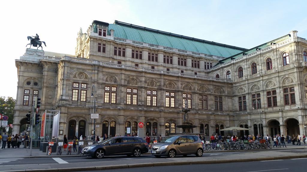 Goldfisch Apartment Hoher Markt Wina Bagian luar foto